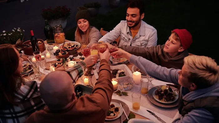 partner ignores you long distance