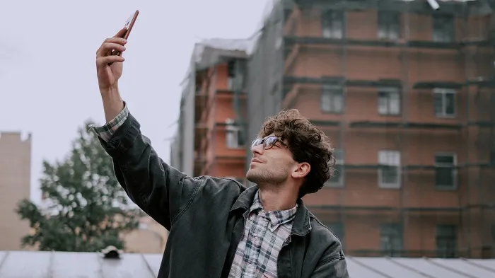 tell long-distance boyfriend miss him